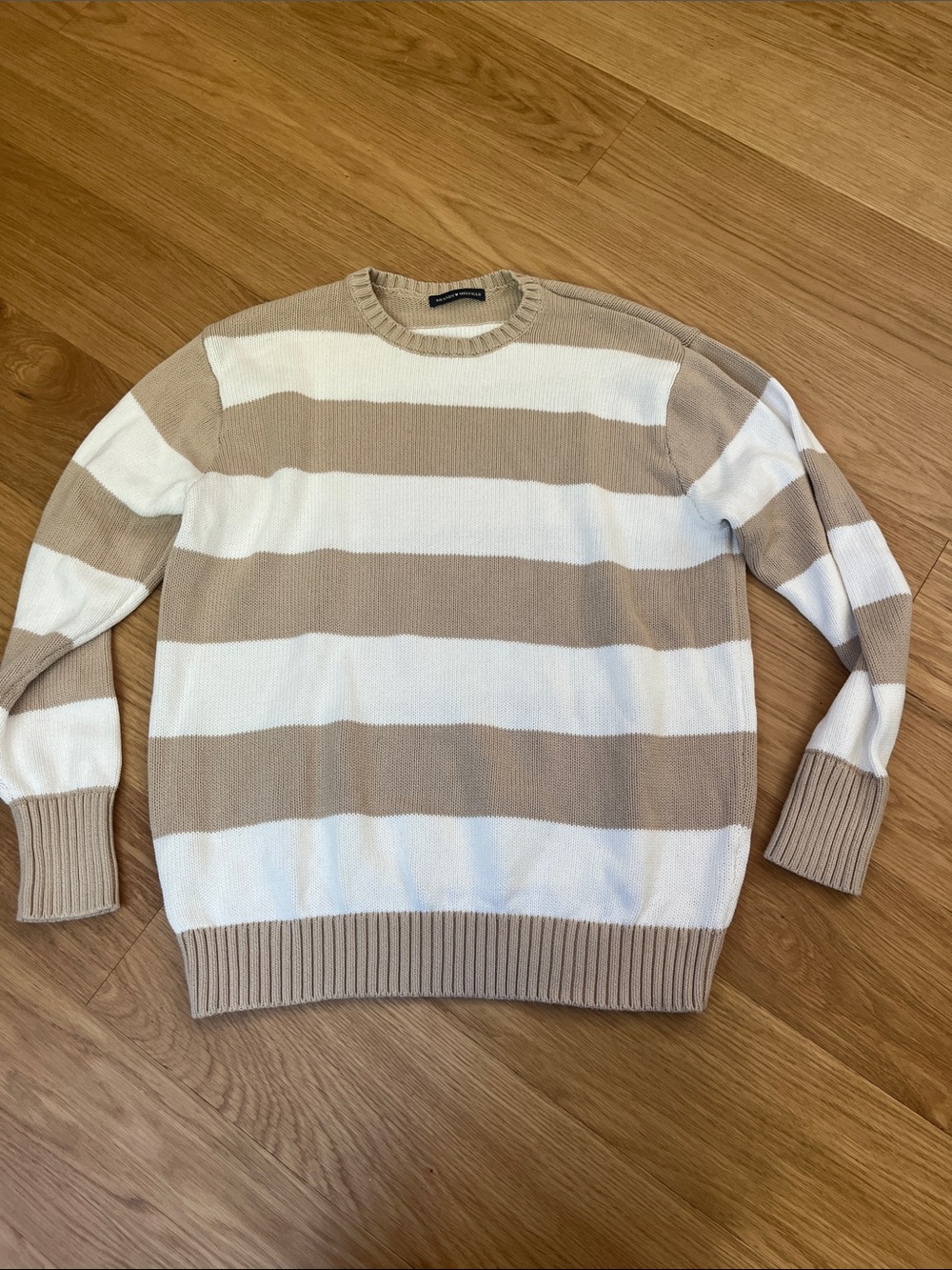 Brandy Melville Brianna Striped Crewneck Sweater in Beige and White size O/S
